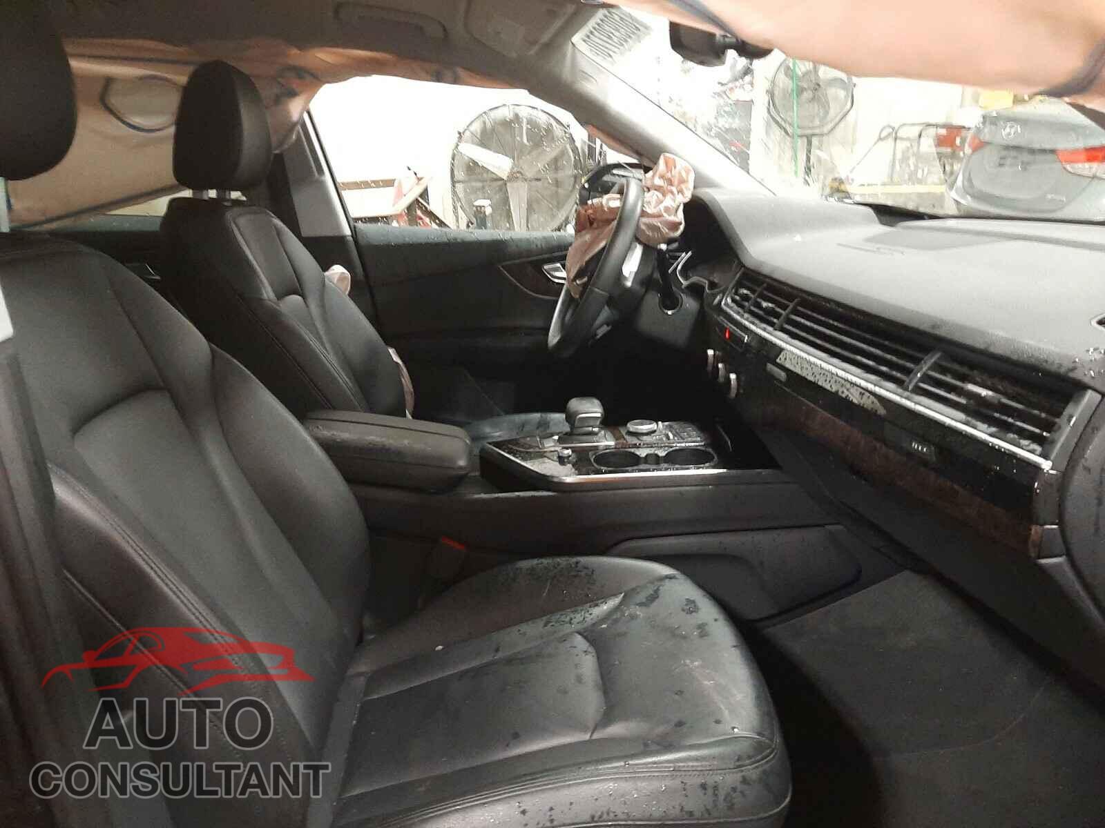 AUDI Q7 2018 - WA1AAAF78JD007858