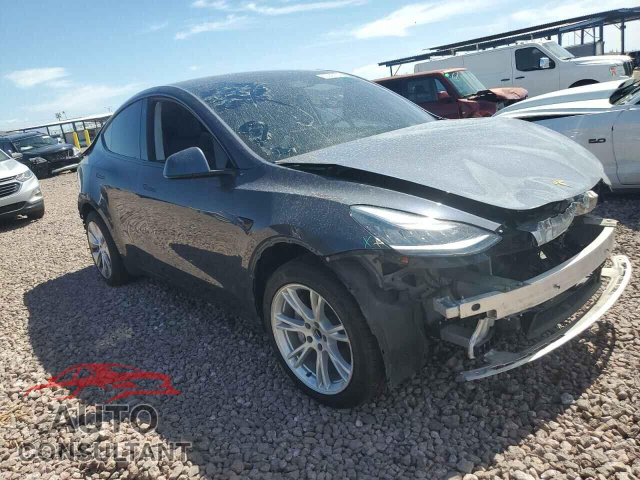 TESLA MODEL Y 2021 - 5YJYGDED1MF109706