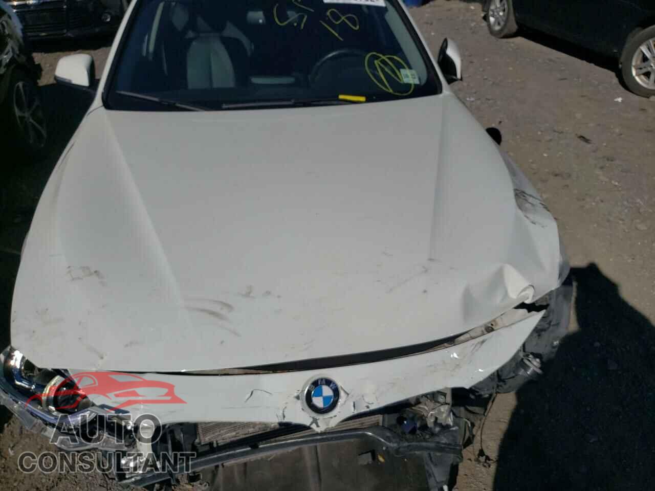 BMW 3 SERIES 2018 - WBA8A3C59JA357744