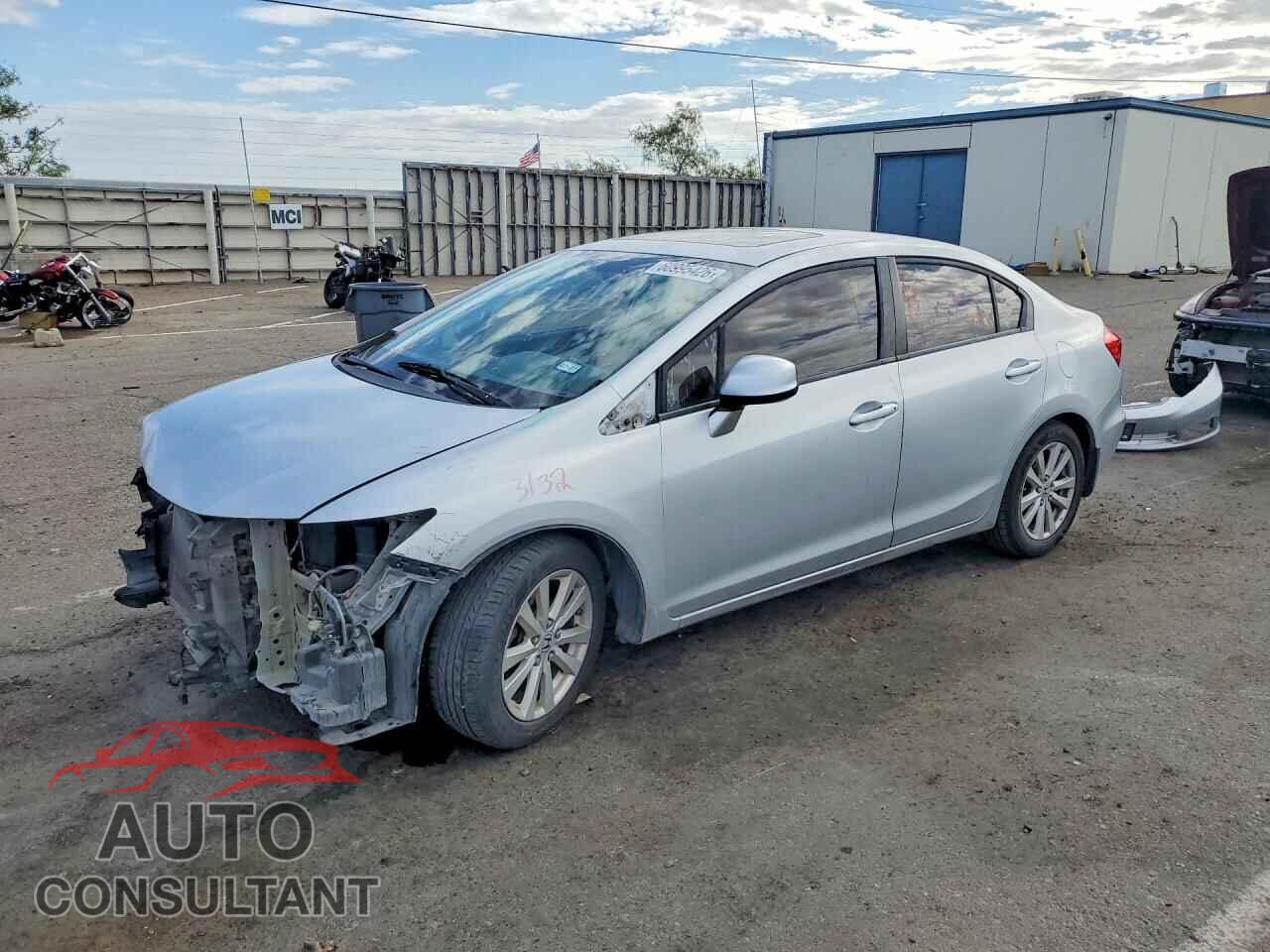 HONDA CIVIC 2012 - 2HGFB2F84CH593330