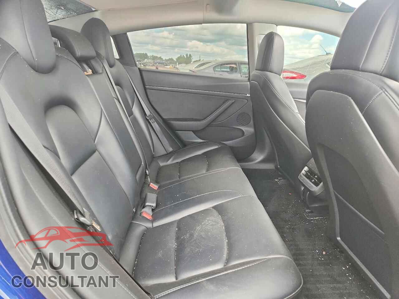 TESLA MODEL 3 2023 - 5YJ3E1EA9PF452613