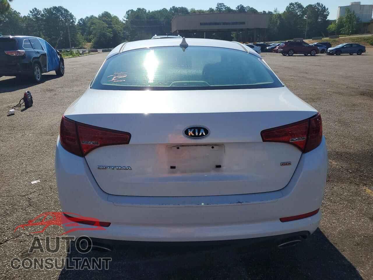 KIA OPTIMA 2011 - KNAGM4A78B5160152