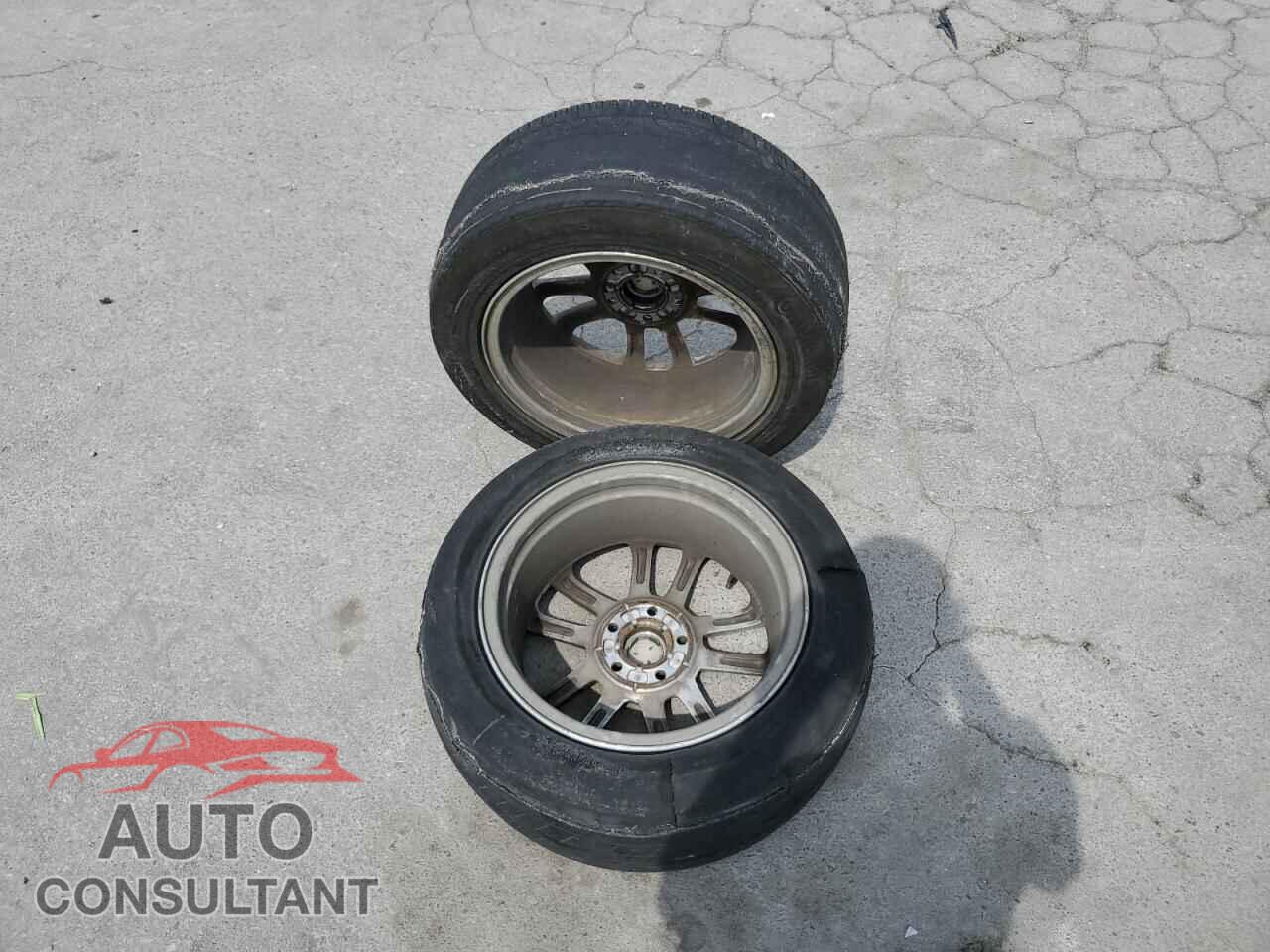FORD FOCUS 2017 - 1FADP3F21HL224966