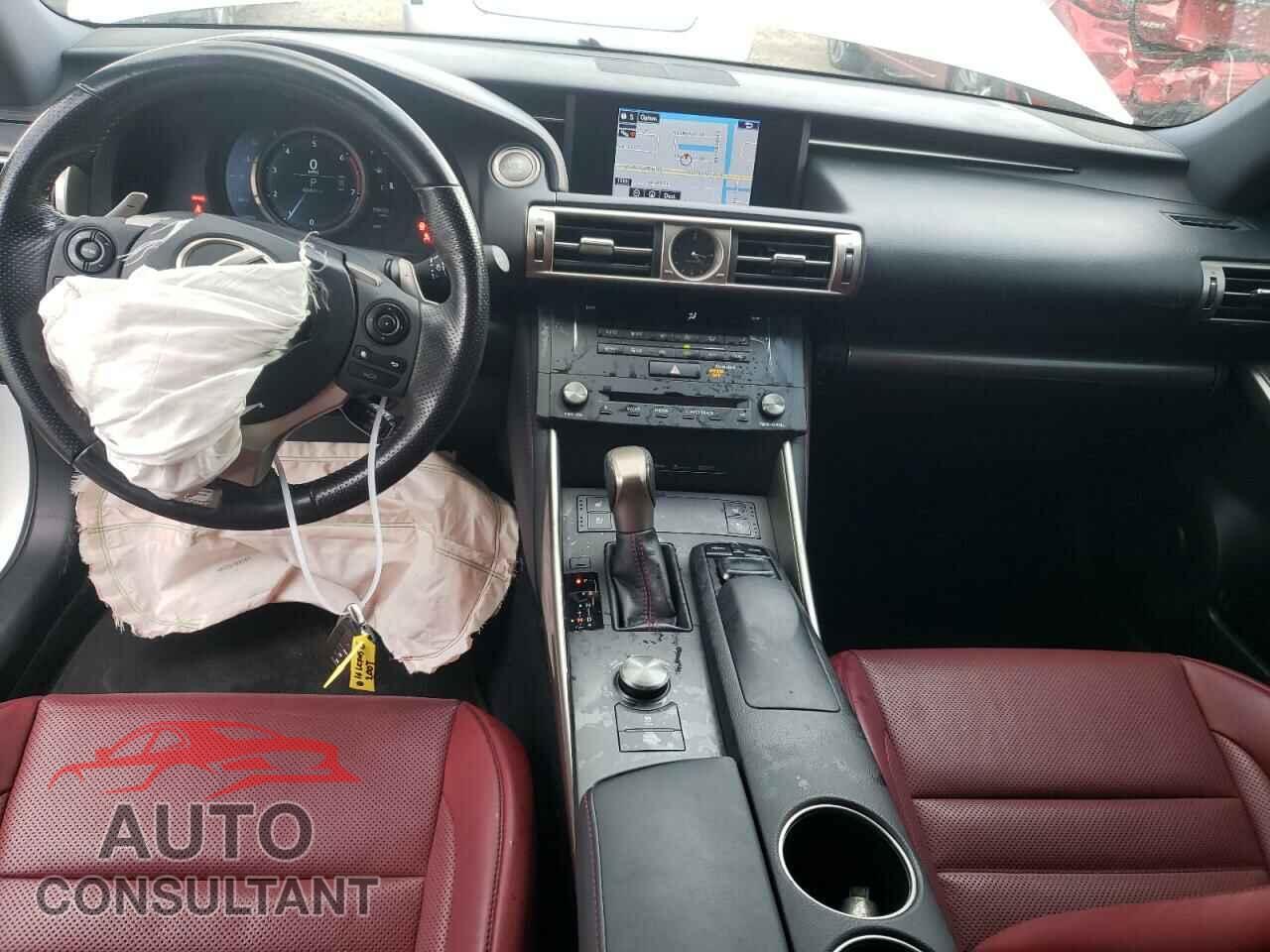 LEXUS IS 2016 - JTHBA1D22G5038154