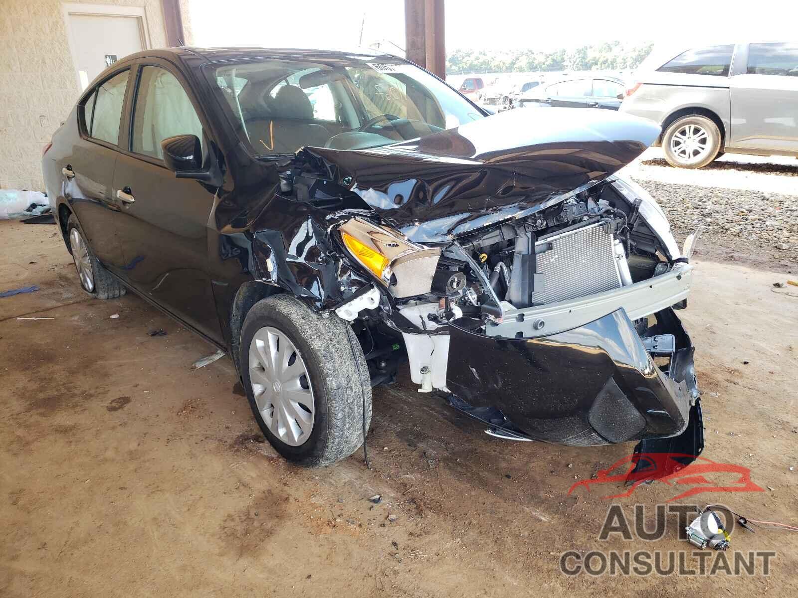 NISSAN VERSA 2019 - 3N1CN7AP0KL881407