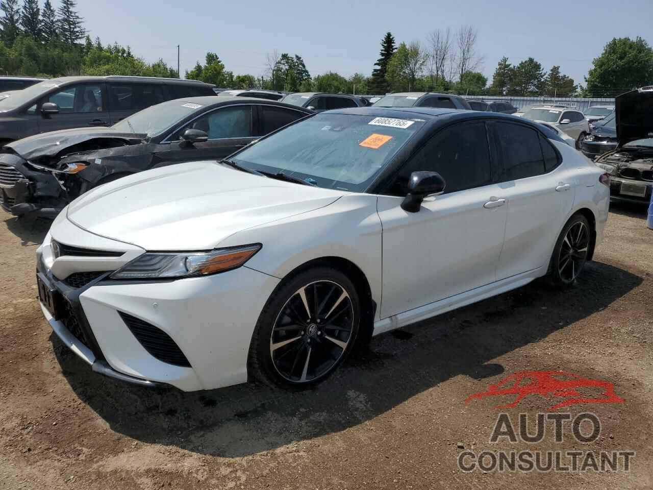 TOYOTA CAMRY 2018 - 4T1B61HK8JU121187