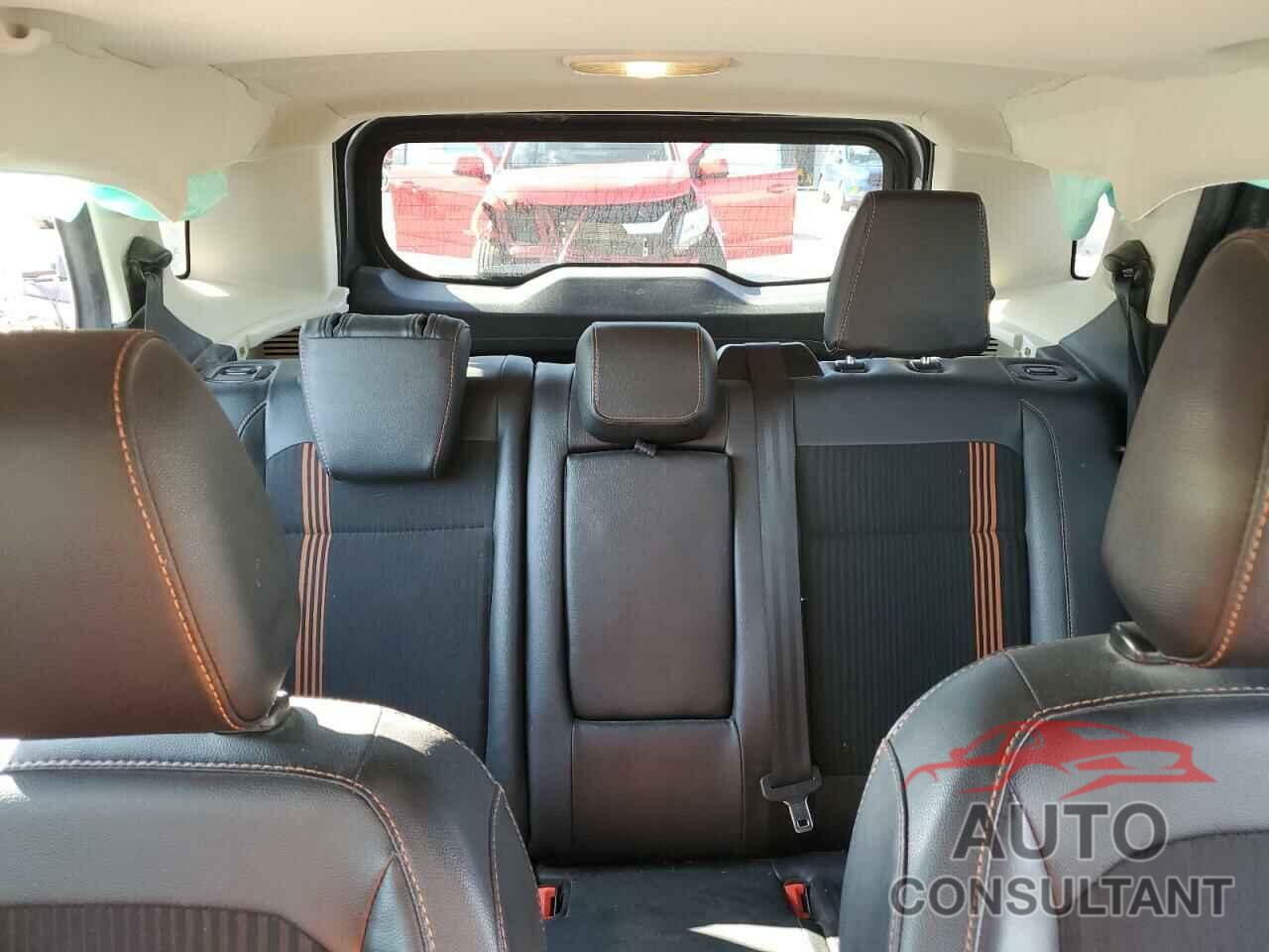 FORD ECOSPORT 2018 - MAJ6P1CL1JC197543
