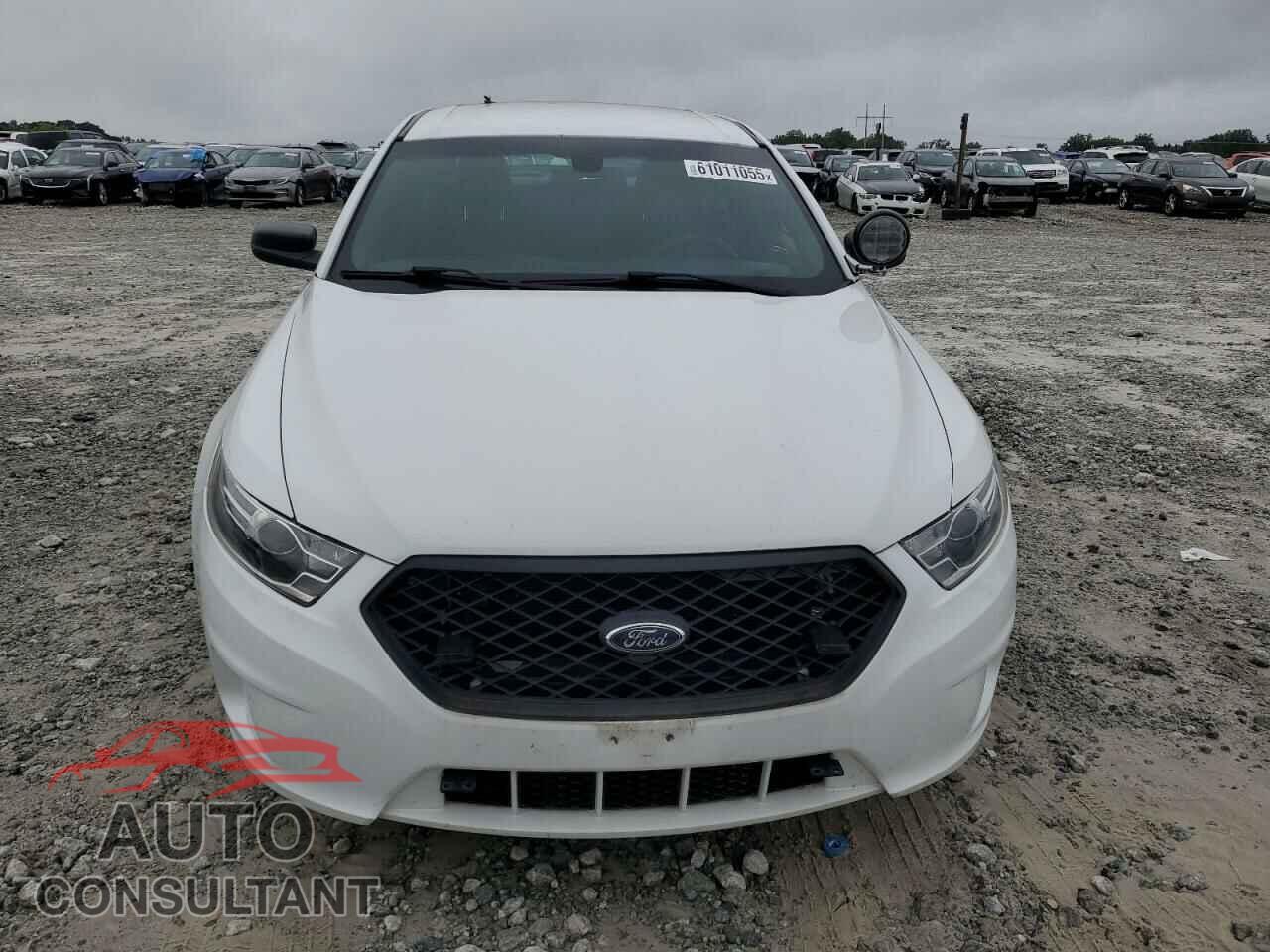 FORD TAURUS 2016 - 1FAHP2MT2GG142131
