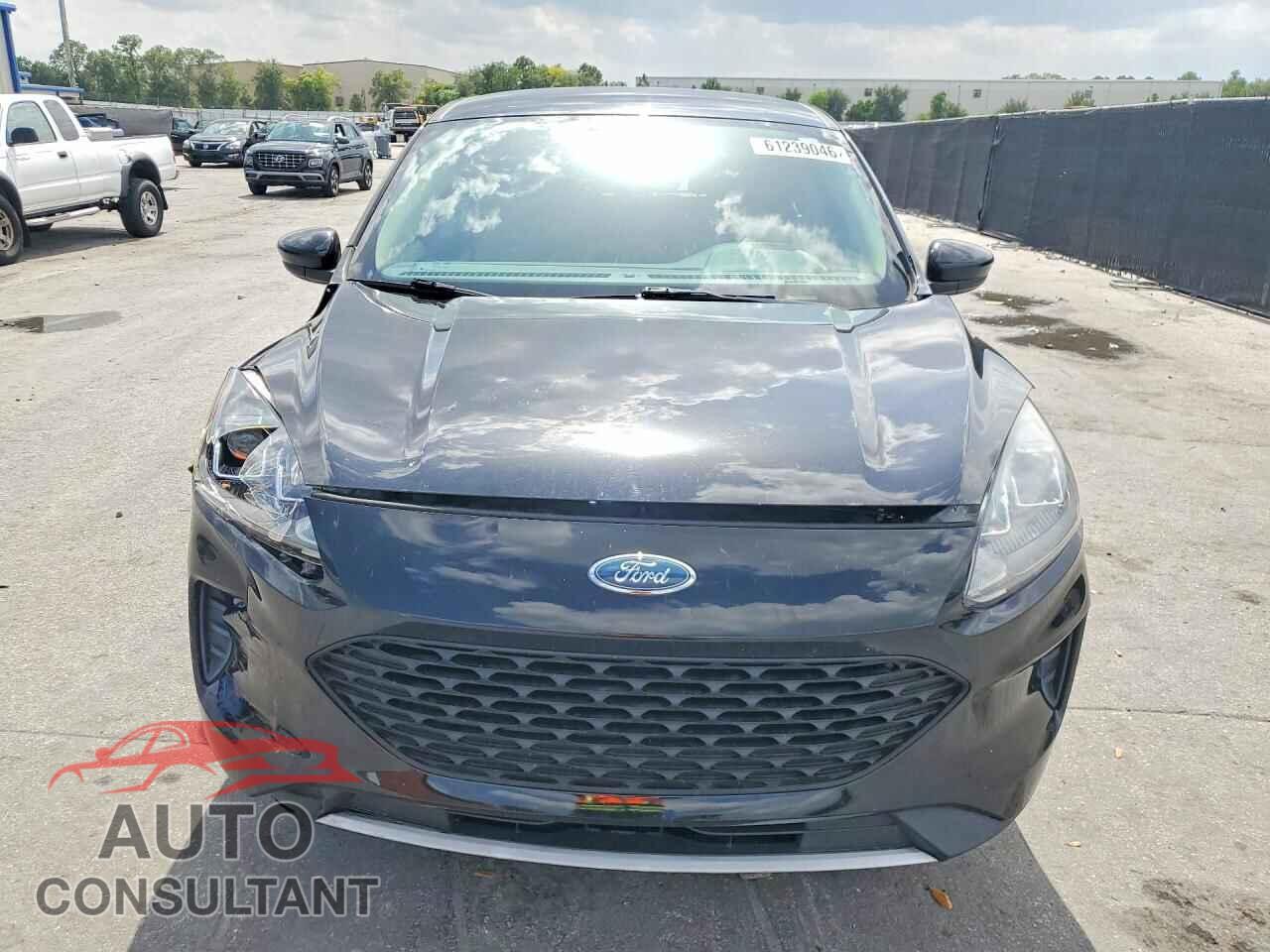 FORD ESCAPE 2020 - 1FMCU0G68LUA23935