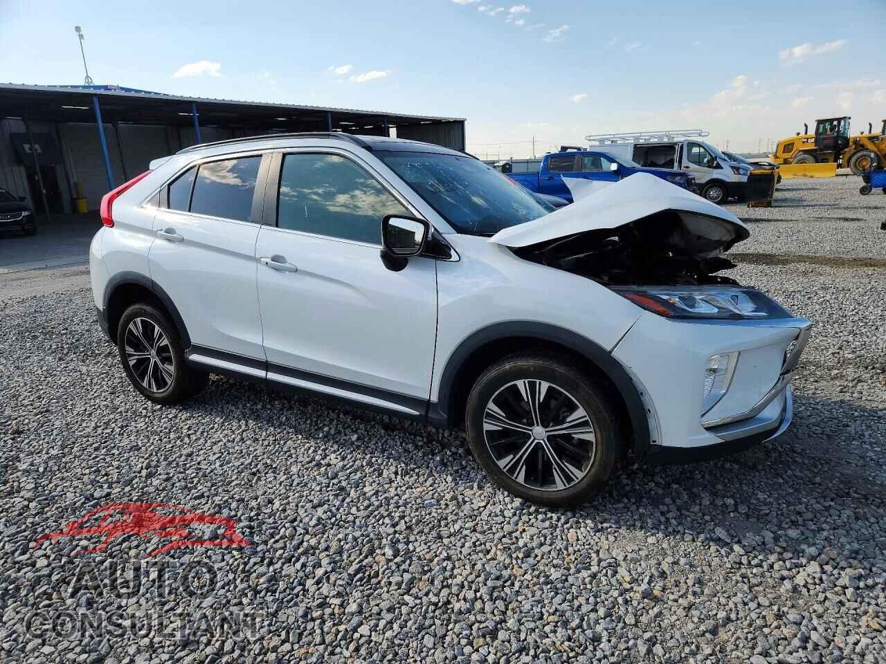 MITSUBISHI ECLIPSE 2018 - JA4AT5AA5JZ041540