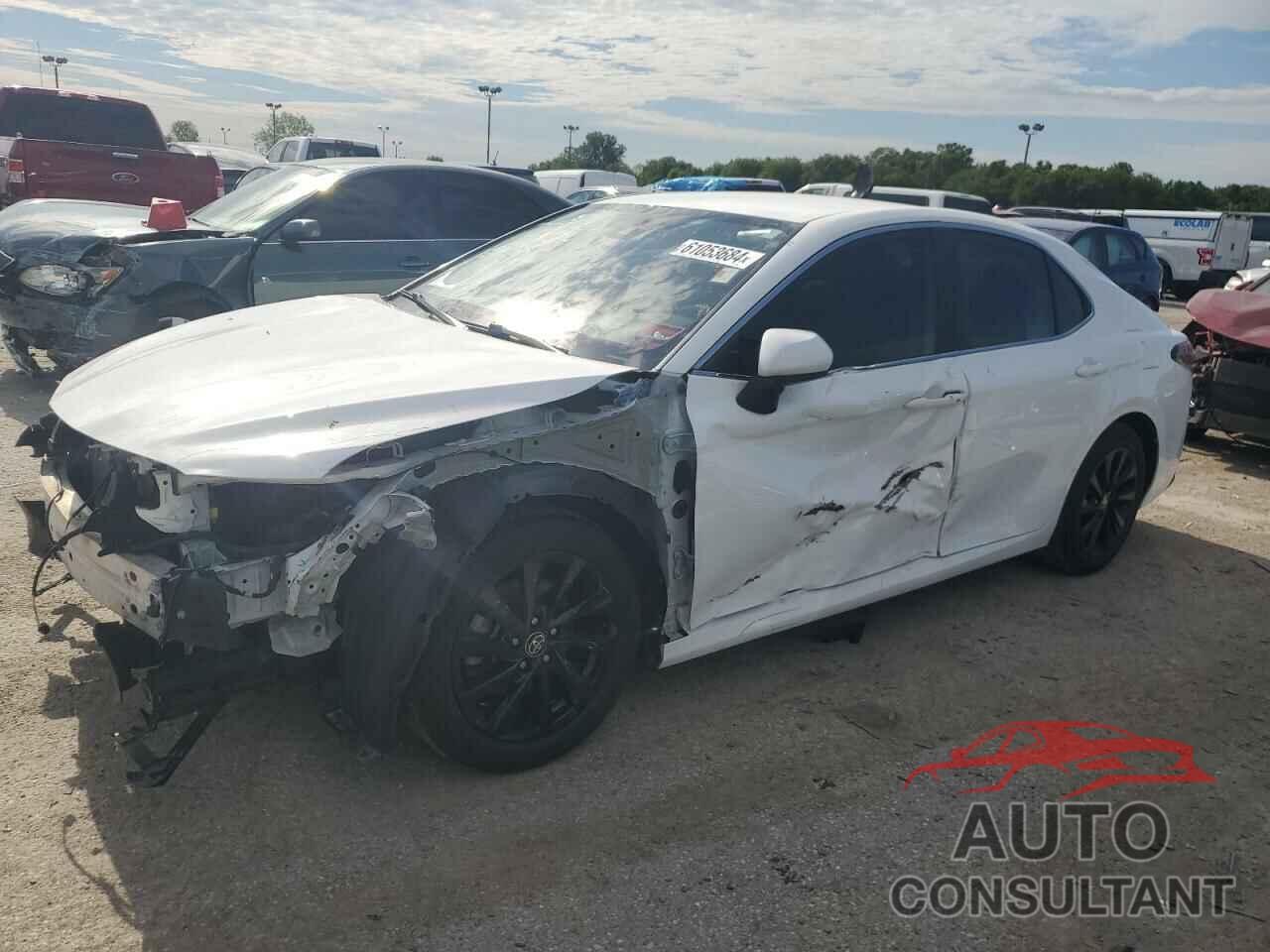TOYOTA CAMRY 2022 - 4T1C11AK7NU653985