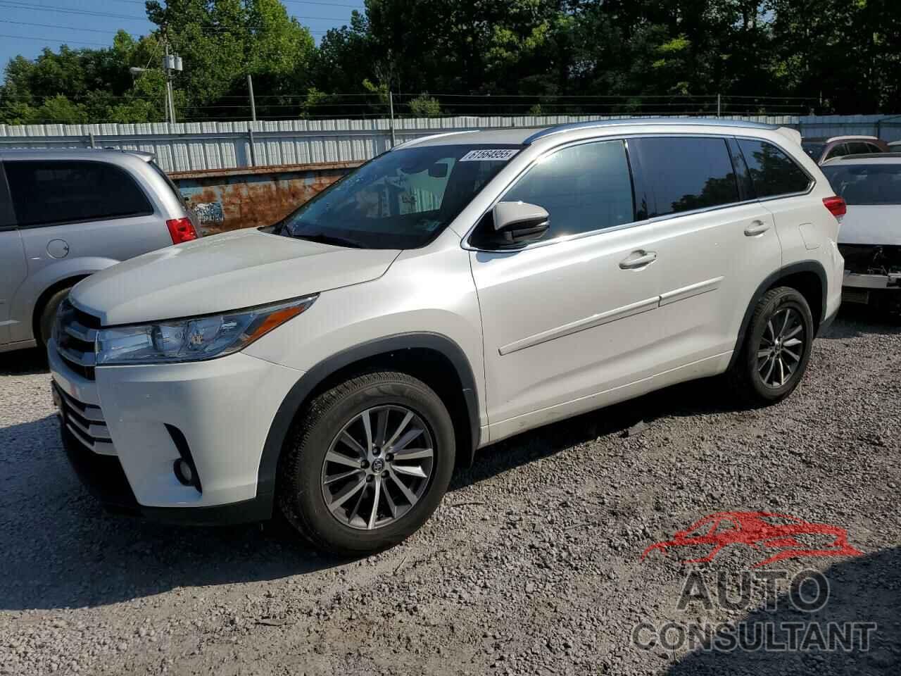 TOYOTA HIGHLANDER 2018 - 5TDJZRFH5JS536369