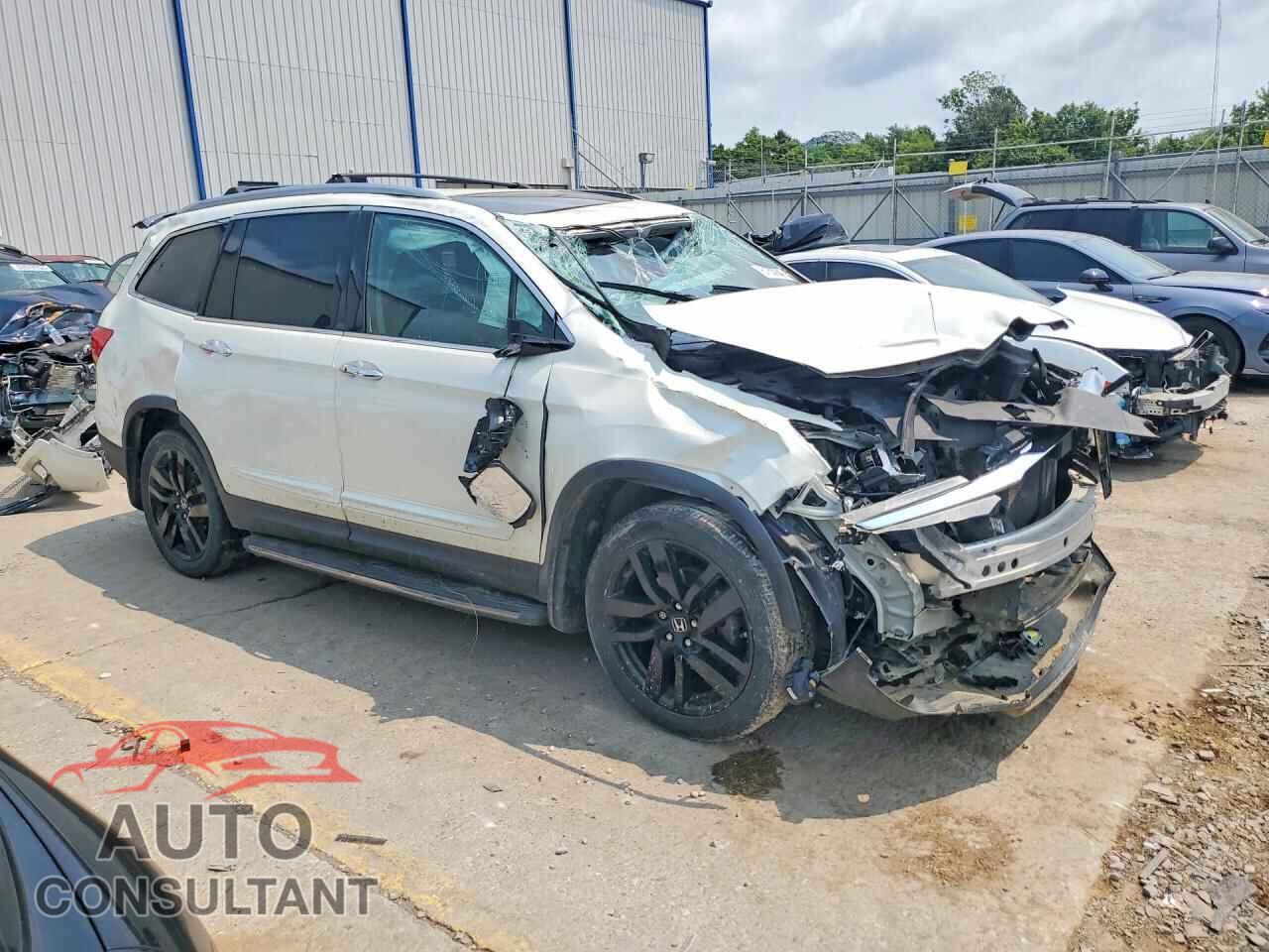 HONDA PILOT 2016 - 5FNYF6H02GB052489
