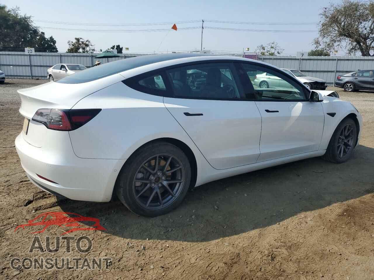 TESLA MODEL 3 2021 - 5YJ3E1EA2MF021140