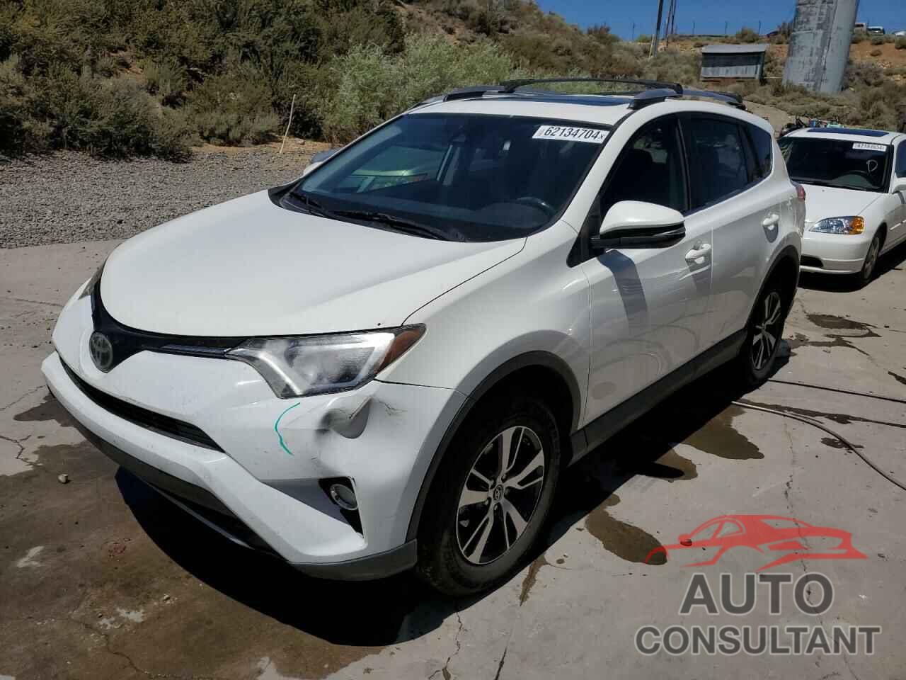 TOYOTA RAV4 2018 - JTMRFREV3JD255945