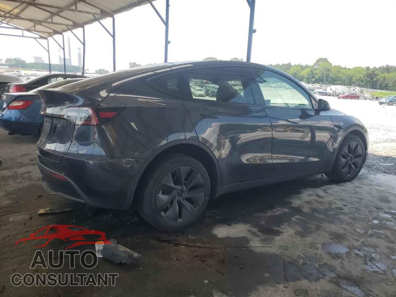 TESLA MODEL Y 2024 - 7SAYGDED5RF107029