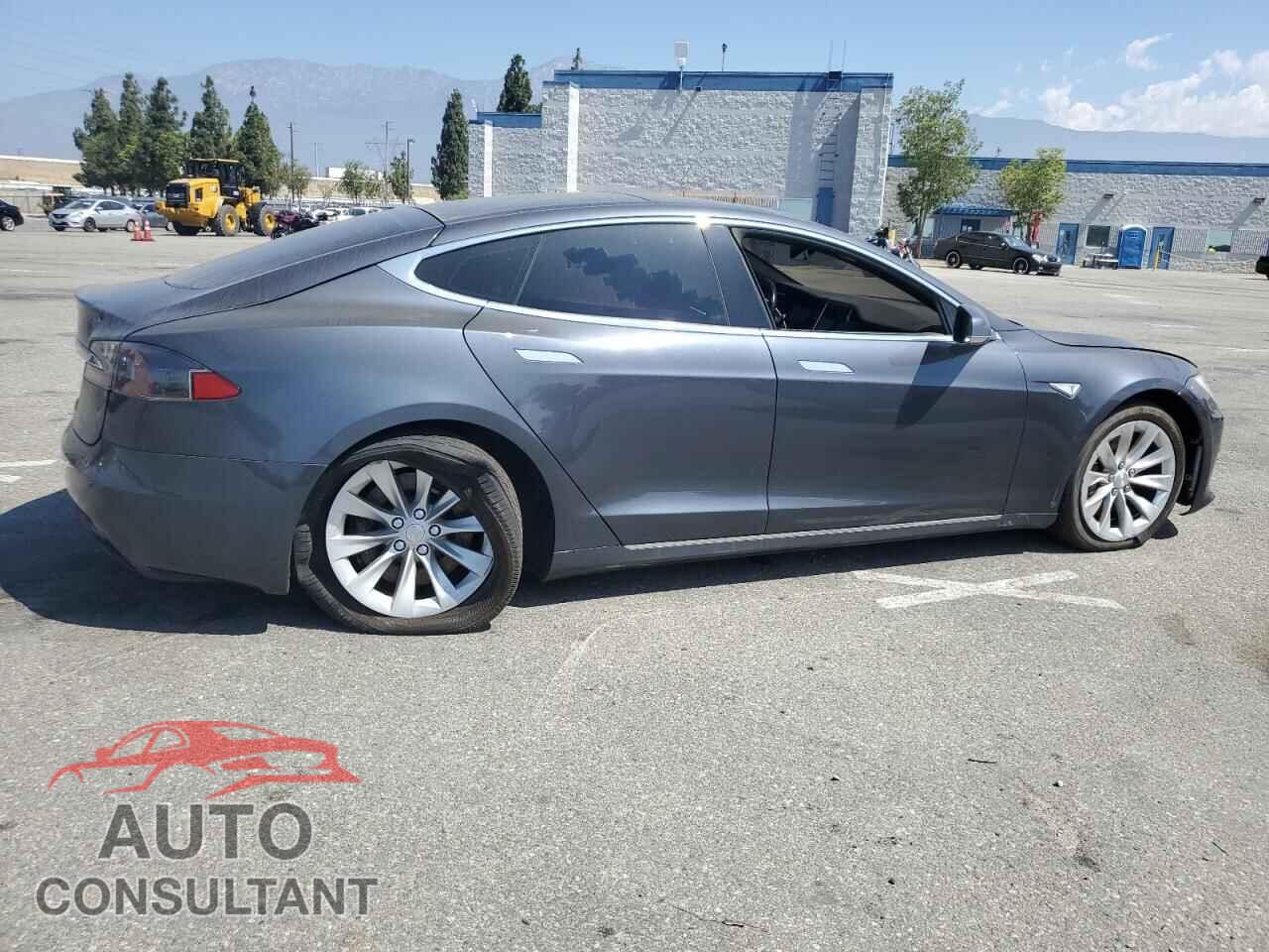 TESLA MODEL S 2016 - 5YJSA1E18GF158255