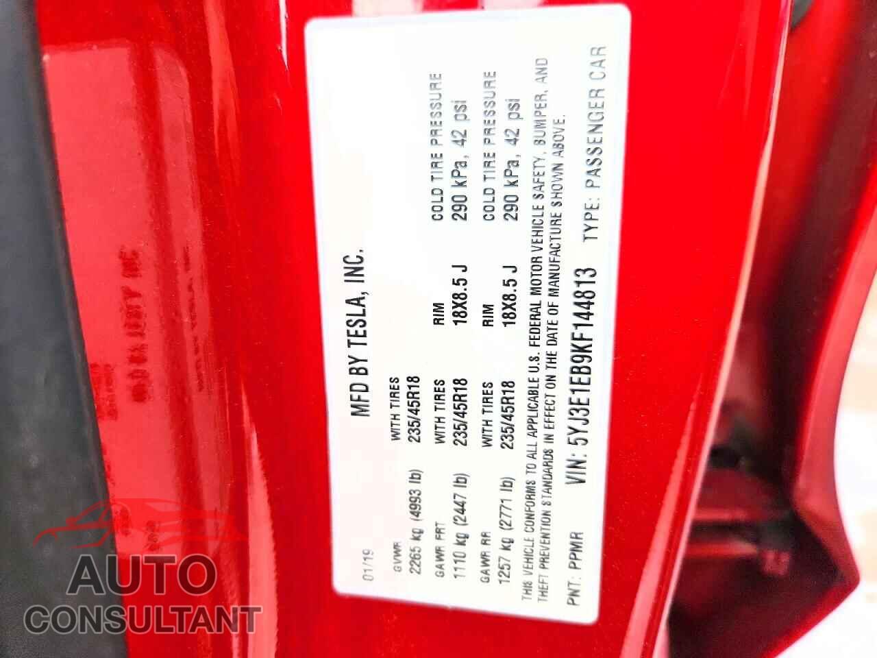 TESLA MODEL 3 2019 - 5YJ3E1EB9KF144813