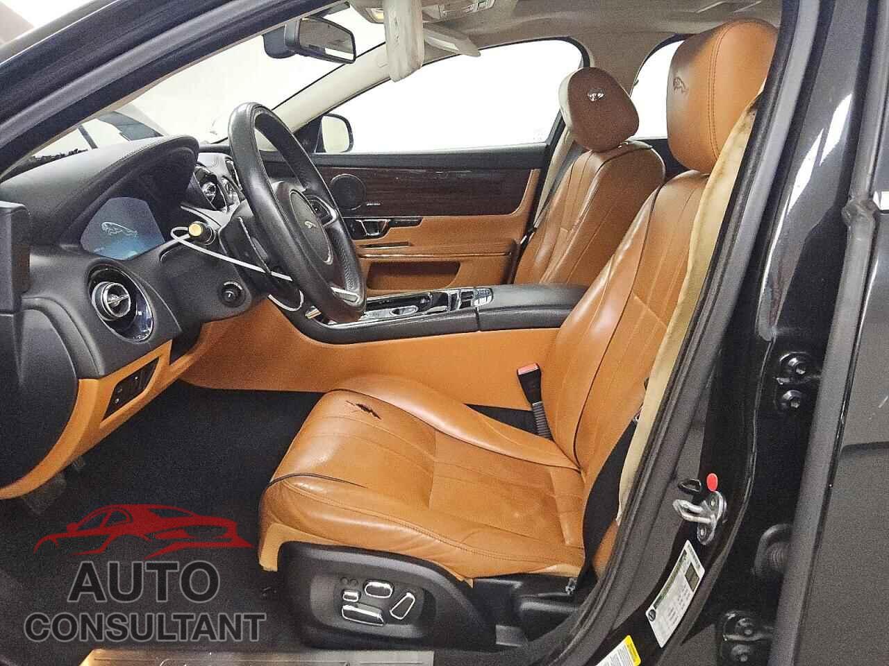 JAGUAR XJ 2014 - SAJWJ2GD2E8V66439