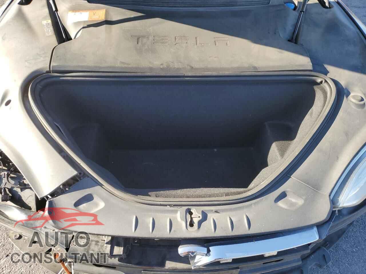TESLA MODEL S 2017 - 5YJSA1E17HF206247