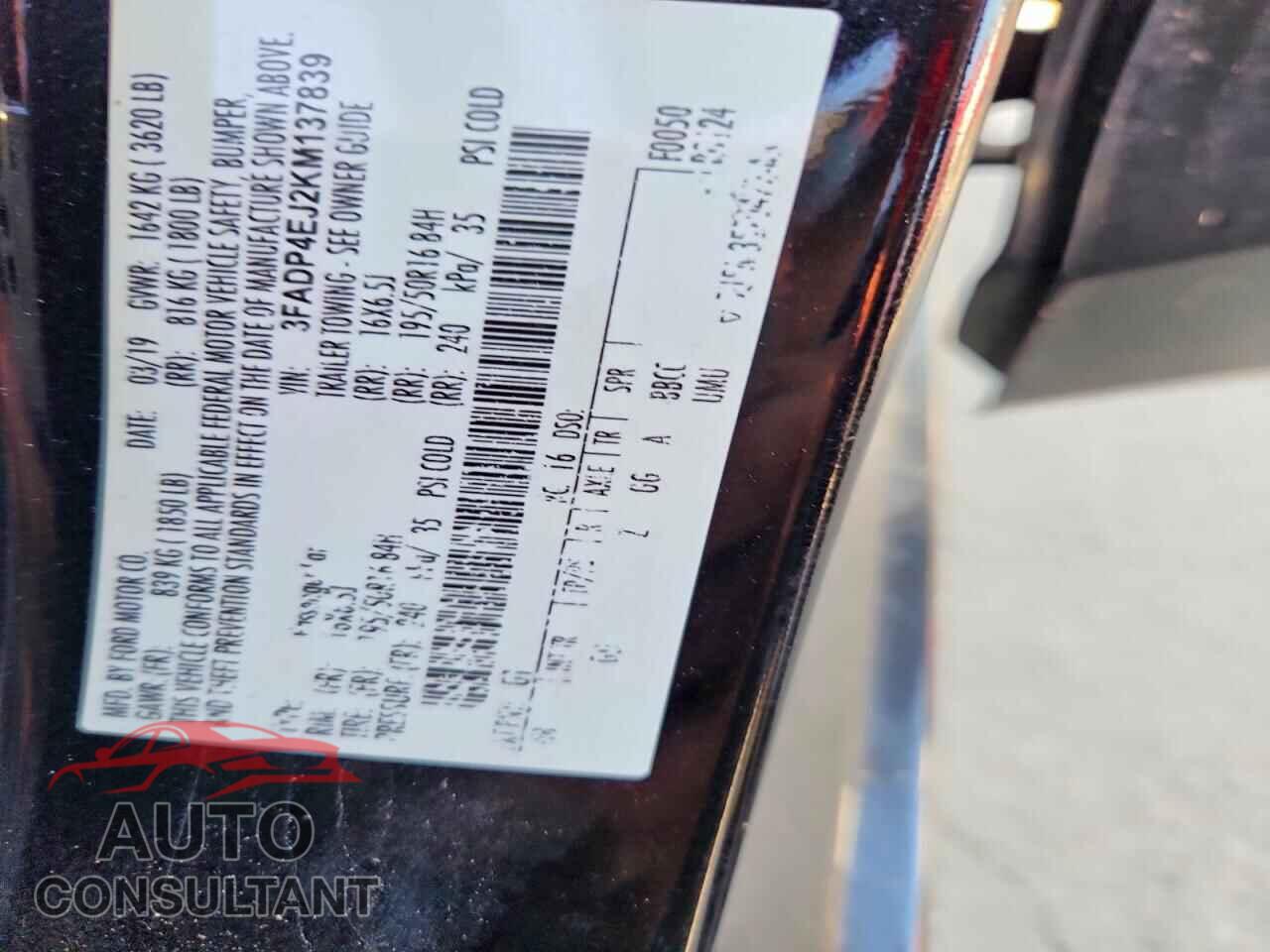 FORD FIESTA 2019 - 3FADP4EJ2KM137839