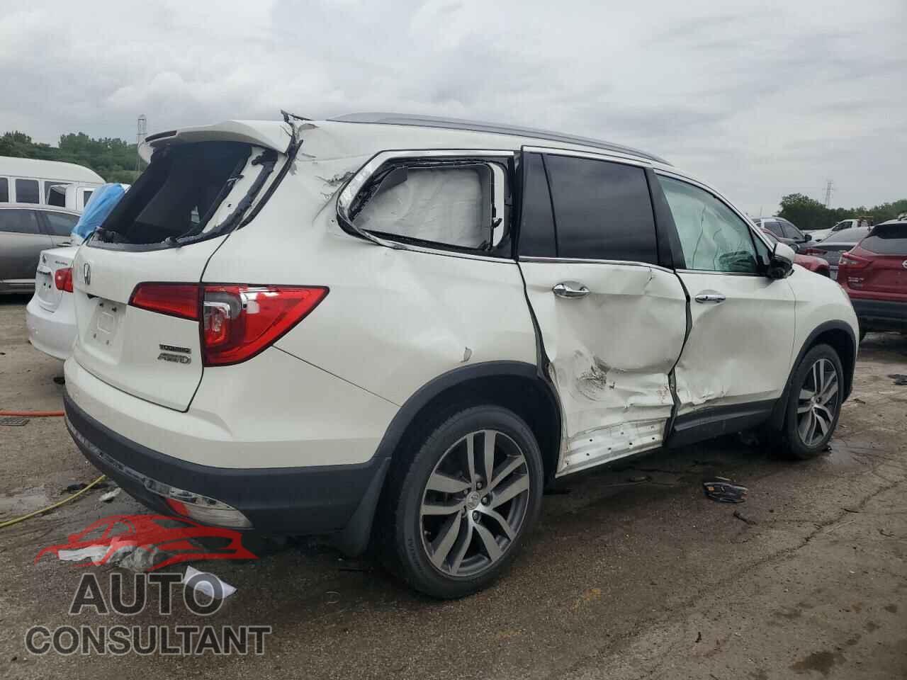 HONDA PILOT 2017 - 5FNYF6H90HB027302