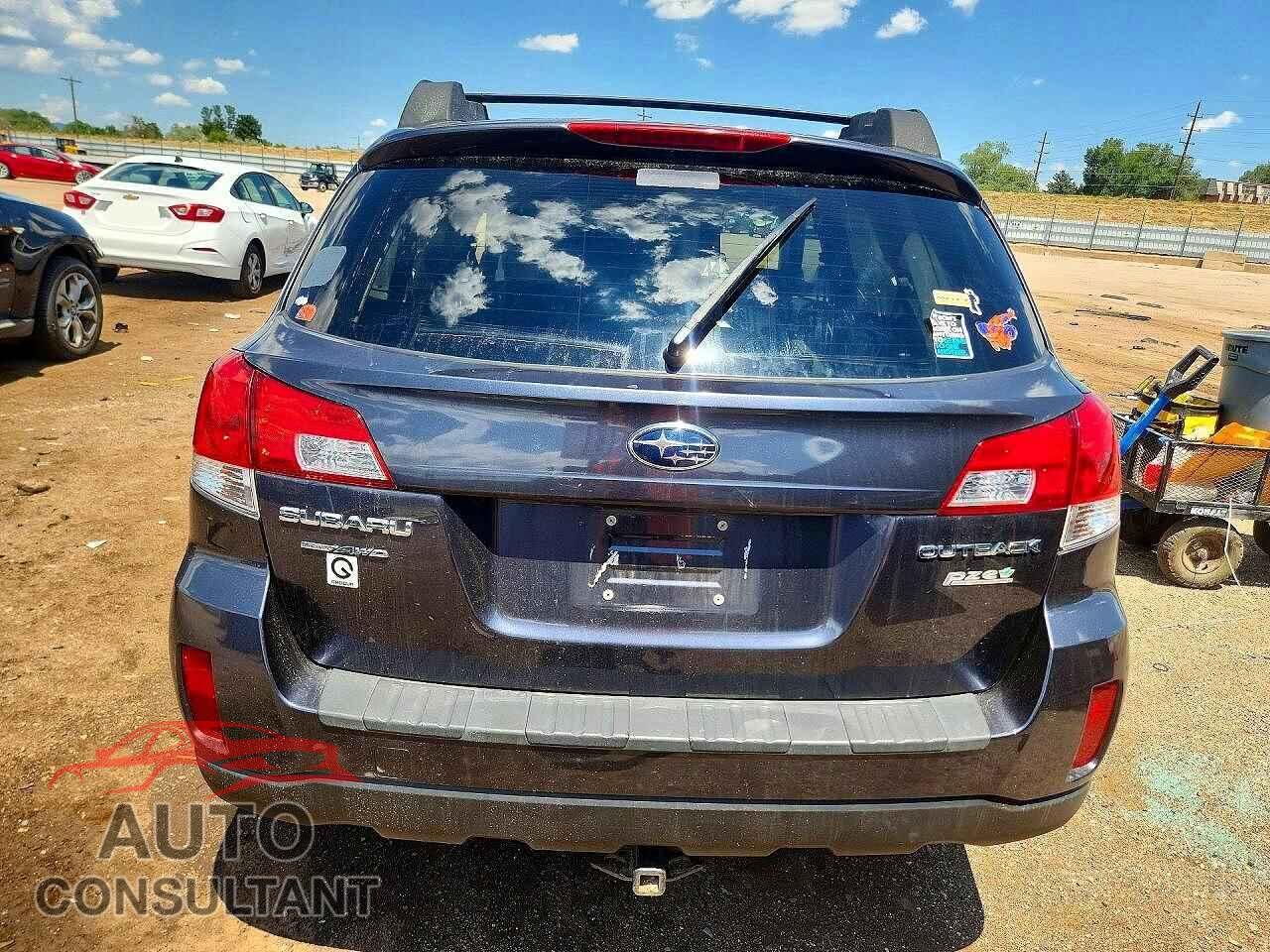 SUBARU OUTBACK 2013 - 4S4BRBCC2D3294145