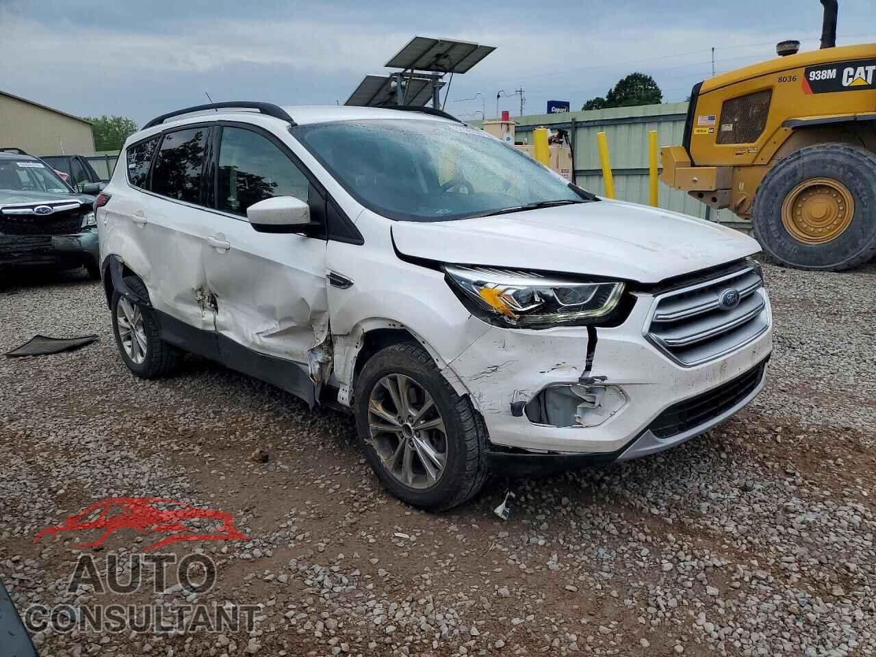 FORD ESCAPE 2017 - 1FMCU9G99HUA85267