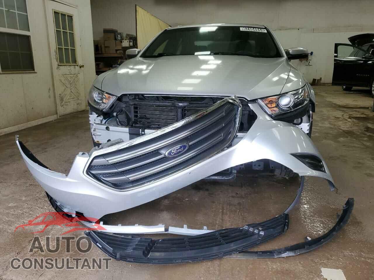 FORD TAURUS 2017 - 1FAHP2H86HG138171
