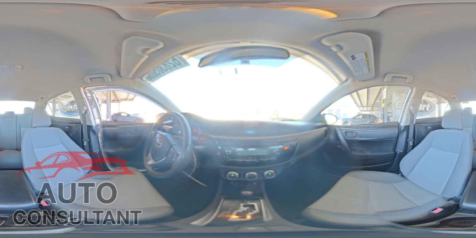 TOYOTA COROLLA 2015 - 5YFBURHE7FP209123