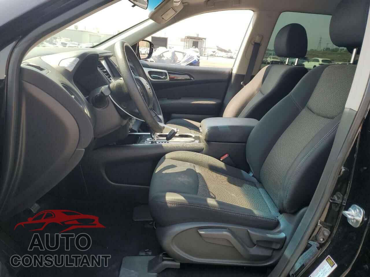 NISSAN PATHFINDER 2017 - 5N1DR2MN6HC903641