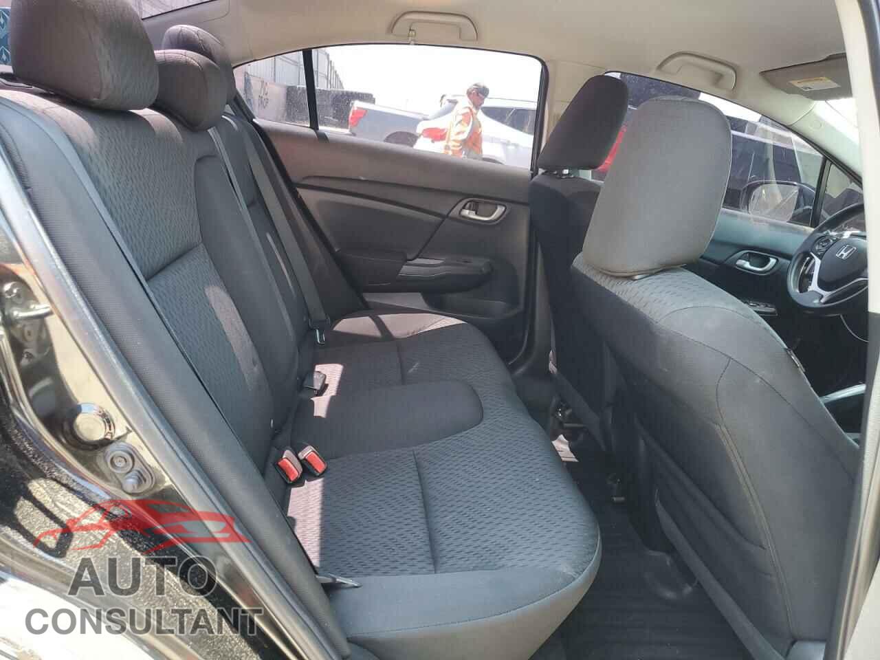 HONDA CIVIC 2015 - 2HGFB2F72FH521151