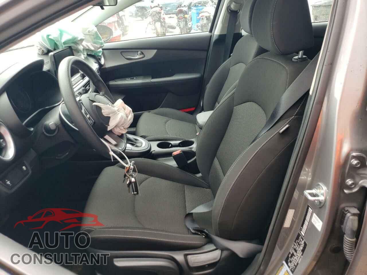 KIA FORTE 2023 - 3KPF24AD0PE569445
