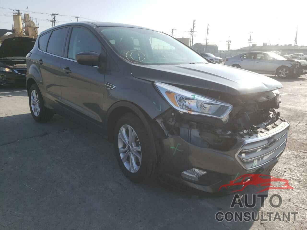 FORD ESCAPE 2017 - 1FMCU0GD3HUE09507