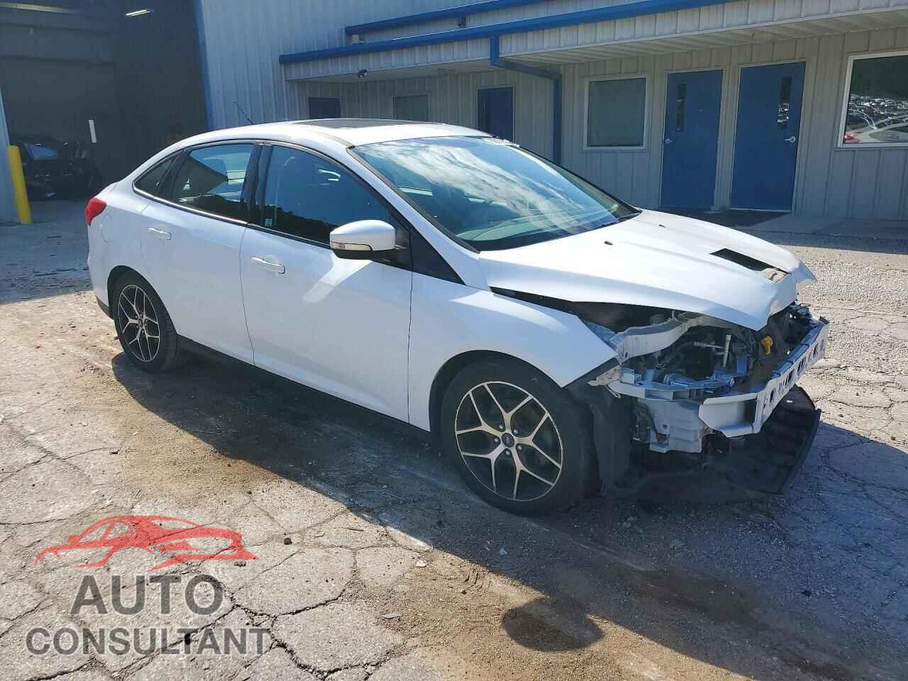 FORD FOCUS 2017 - 1FADP3H28HL219051