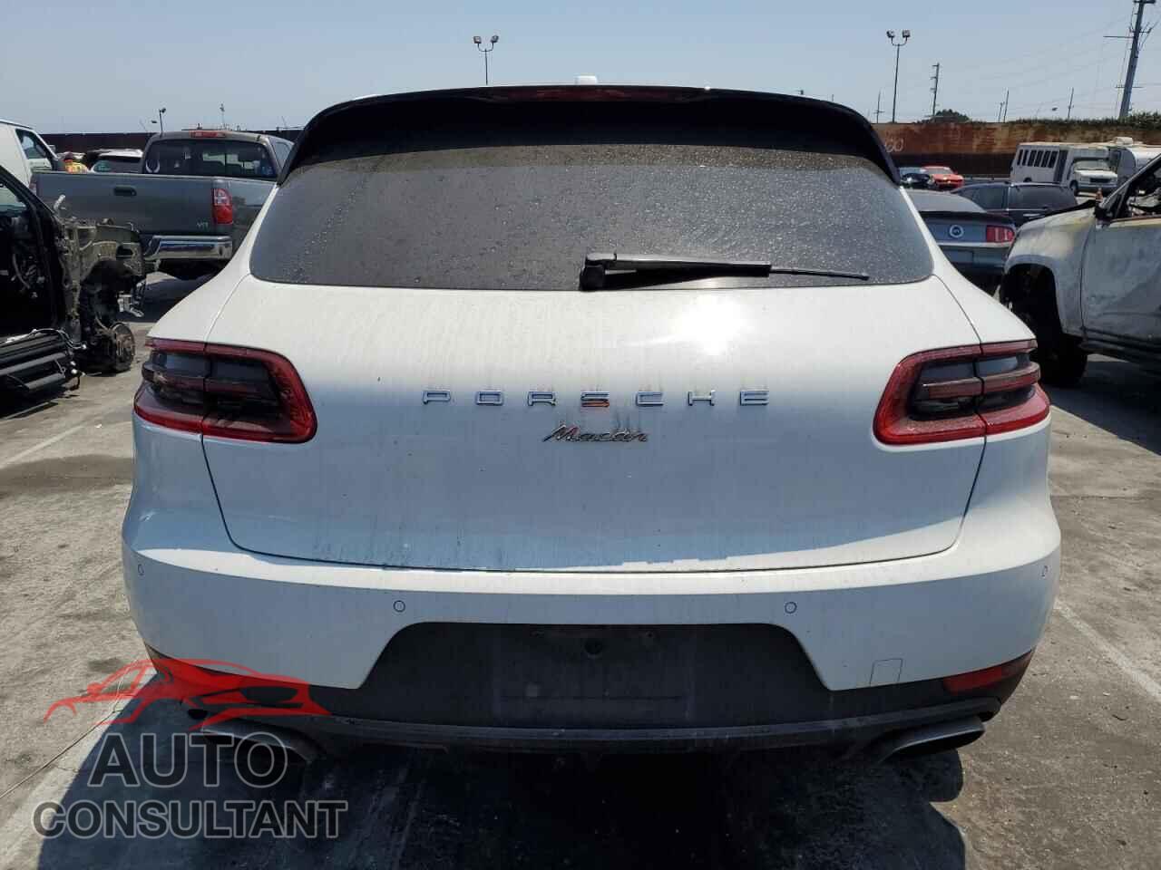 PORSCHE MACAN 2017 - WP1AA2A56HLB81170