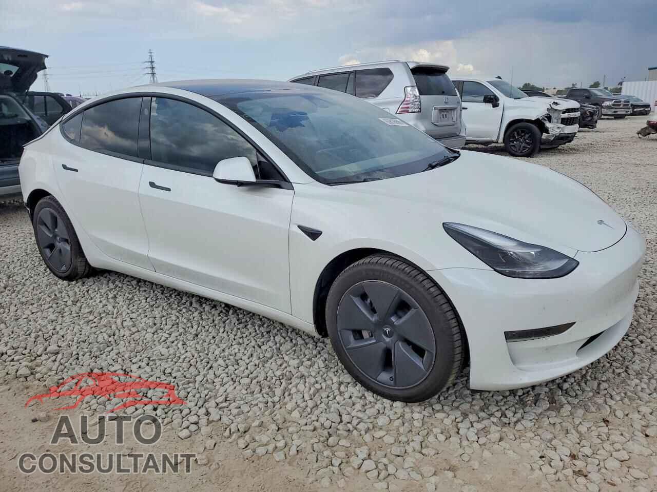 TESLA MODEL 3 2023 - 5YJ3E1EA5PF409712