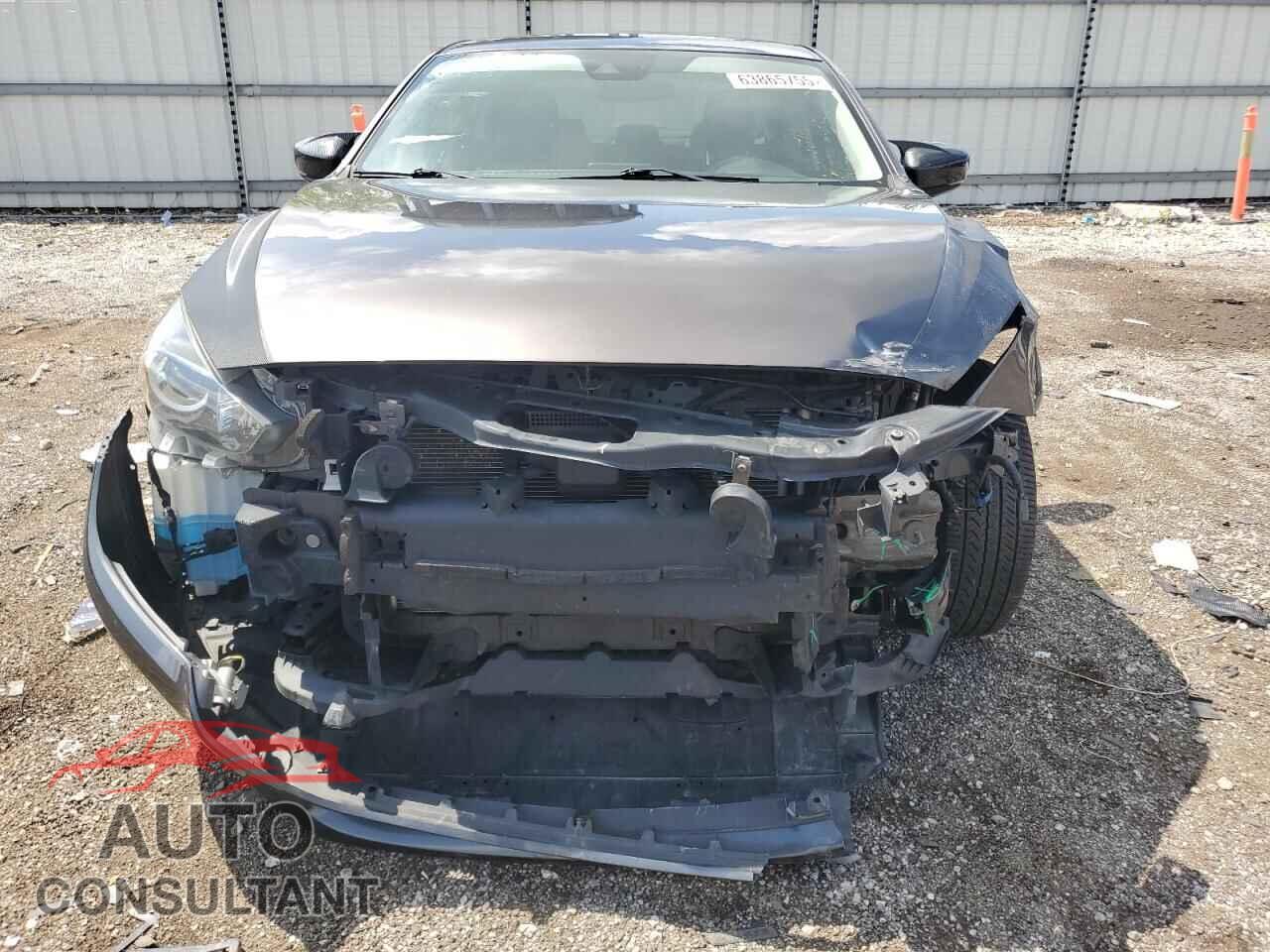 MAZDA 3 2018 - 3MZBN1V36JM249806