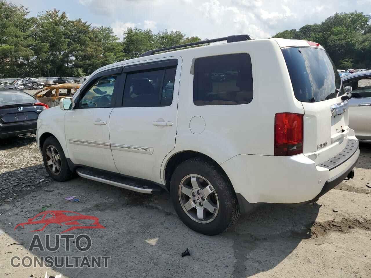 HONDA PILOT 2011 - 5FNYF4H93BB076845