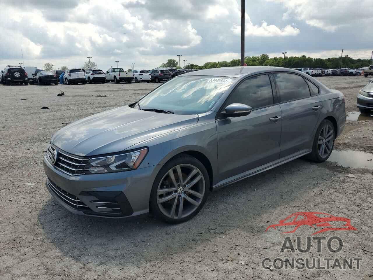 VOLKSWAGEN PASSAT 2018 - 1VWAA7A39JC003639