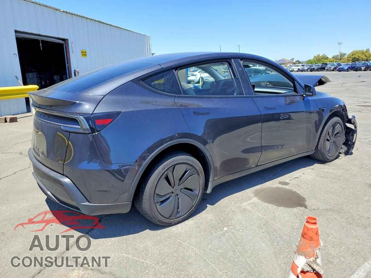 TESLA MODEL Y 2026 - 7SAYGDEDXTF427857