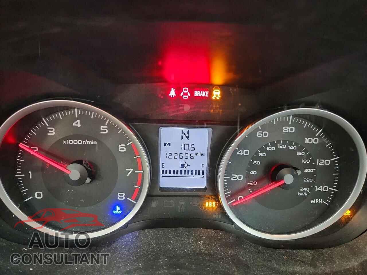 SUBARU FORESTER 2018 - JF2SJAEC9JH450667