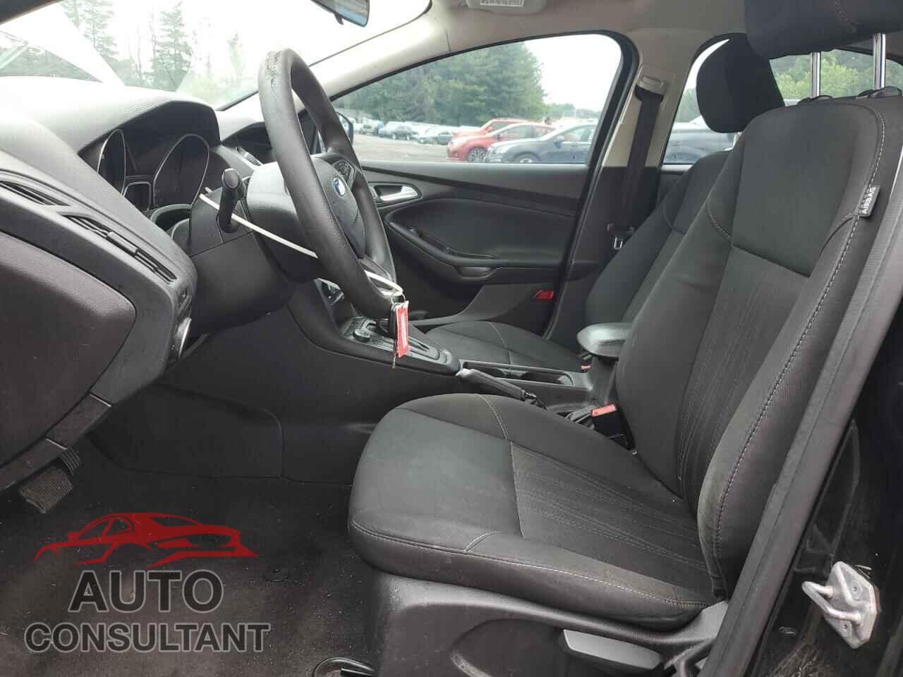 FORD FOCUS 2016 - 1FADP3K25GL367746