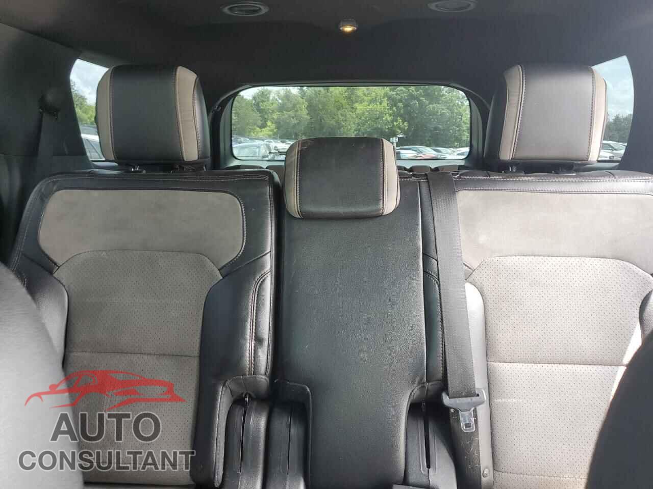 FORD EXPLORER 2017 - 1FM5K7D82HGA19964