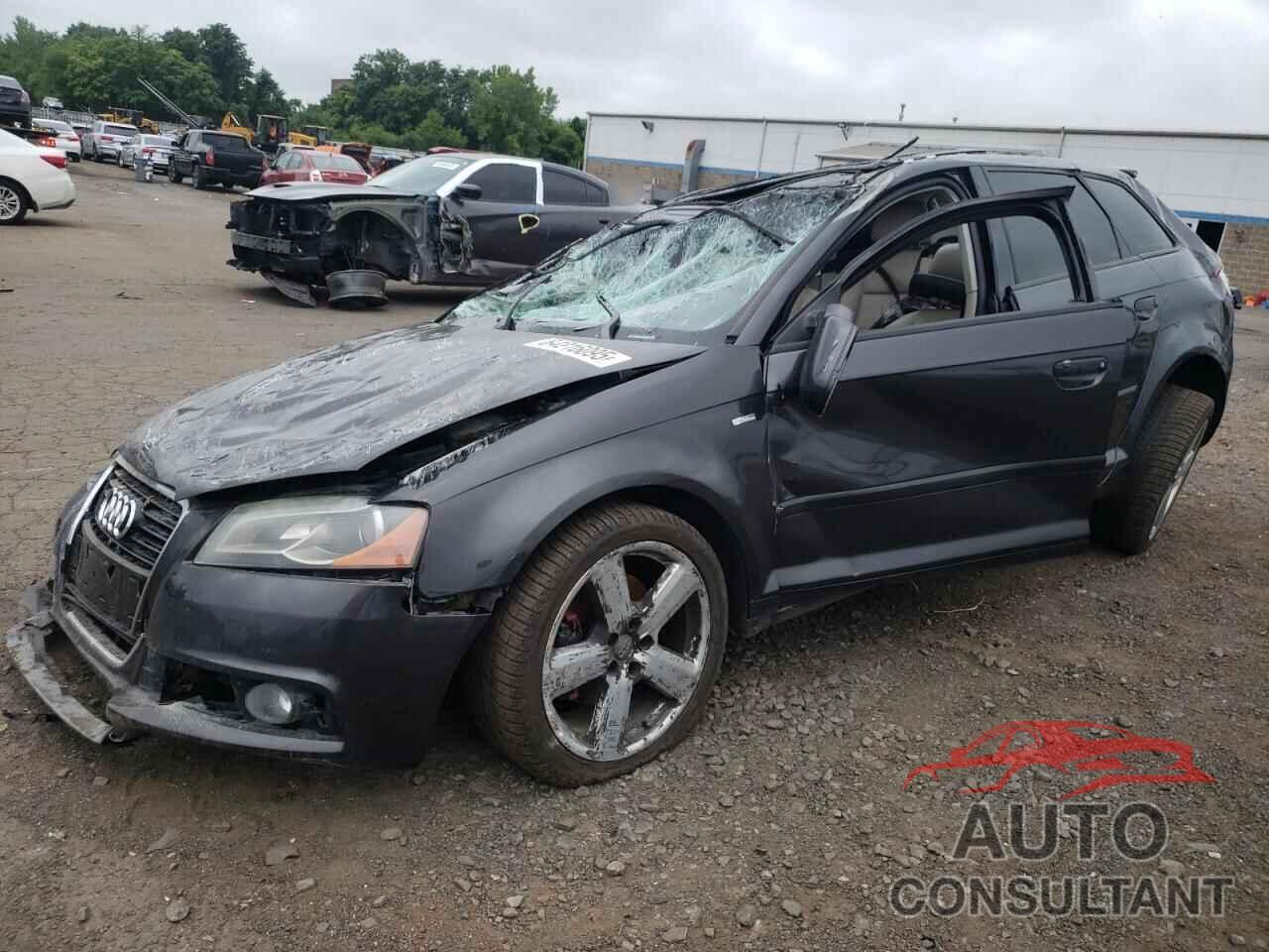 AUDI A3 2013 - WAUMFAFM1DA025020