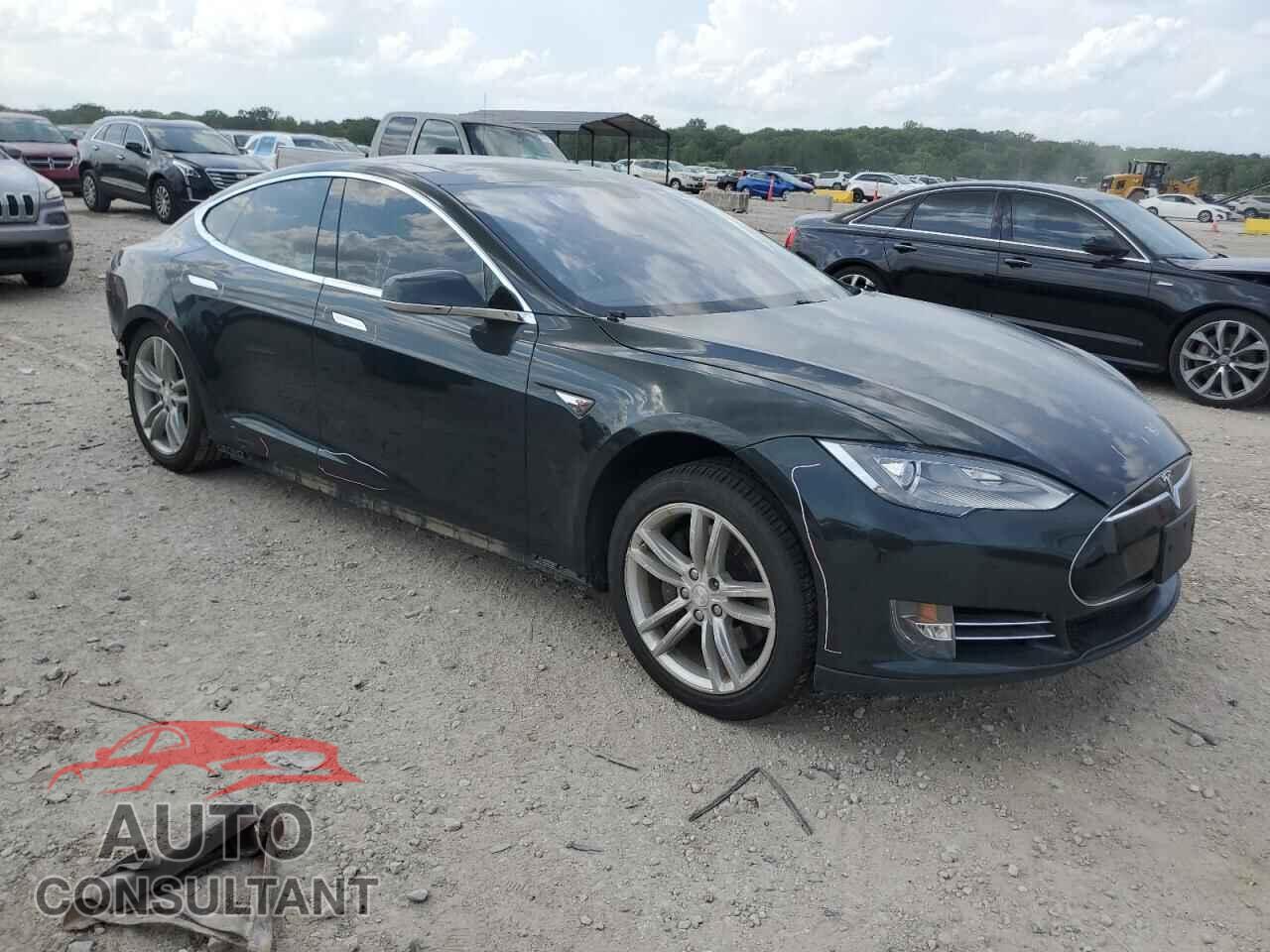 TESLA MODEL S 2013 - 5YJSA1DPXDFP12848