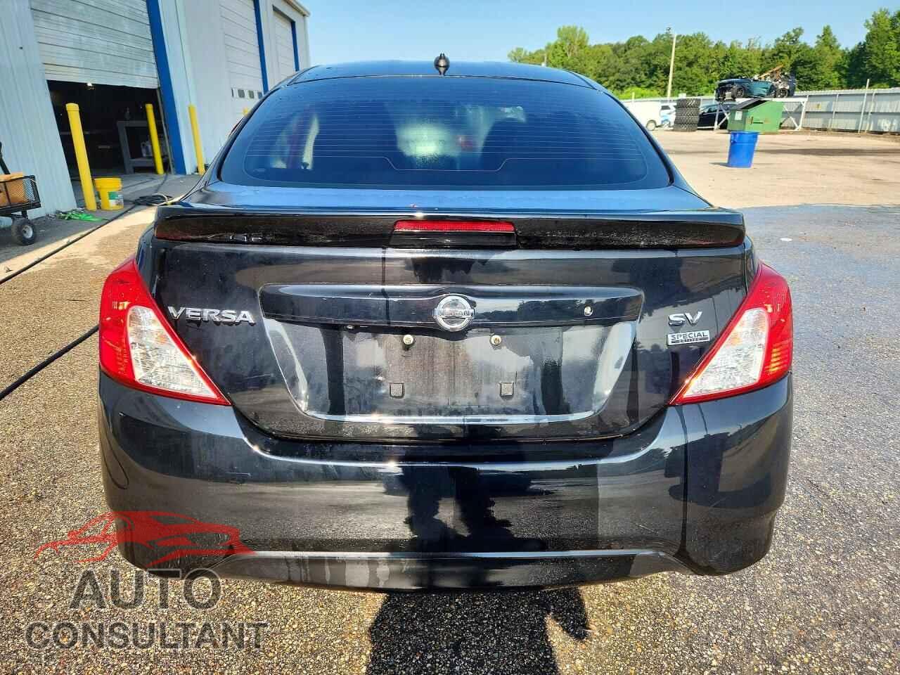 NISSAN VERSA 2019 - 3N1CN7AP3KL805860