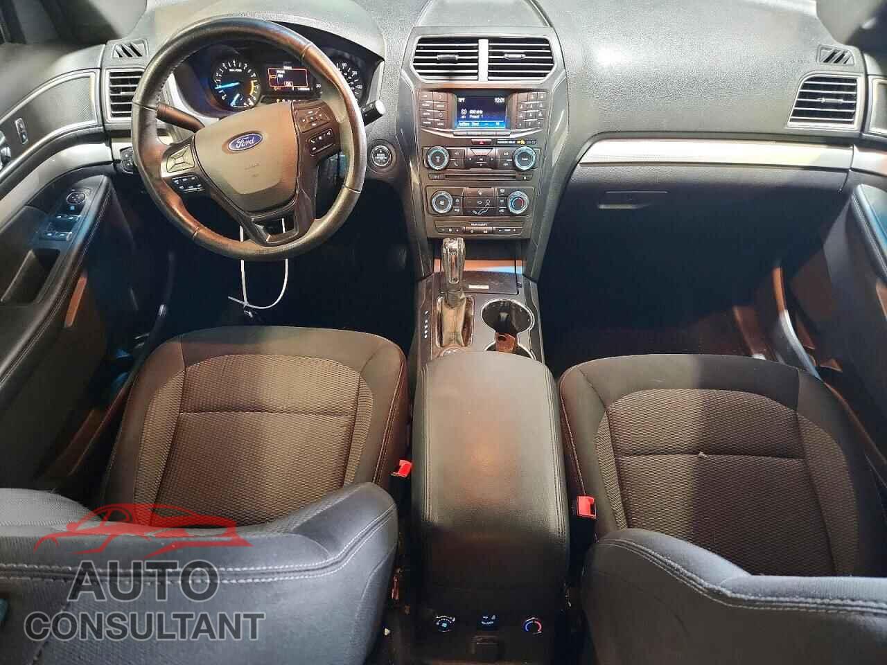 FORD EXPLORER 2017 - 1FM5K8D80HGA96984
