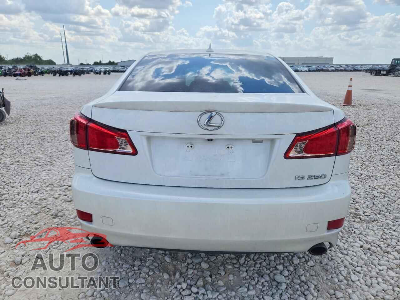 LEXUS IS 2012 - JTHBF5C21C5170679