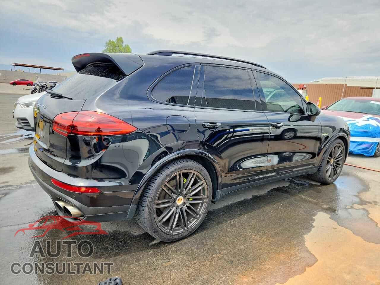 PORSCHE CAYENNE 2017 - WP1AE2A20HLA70625